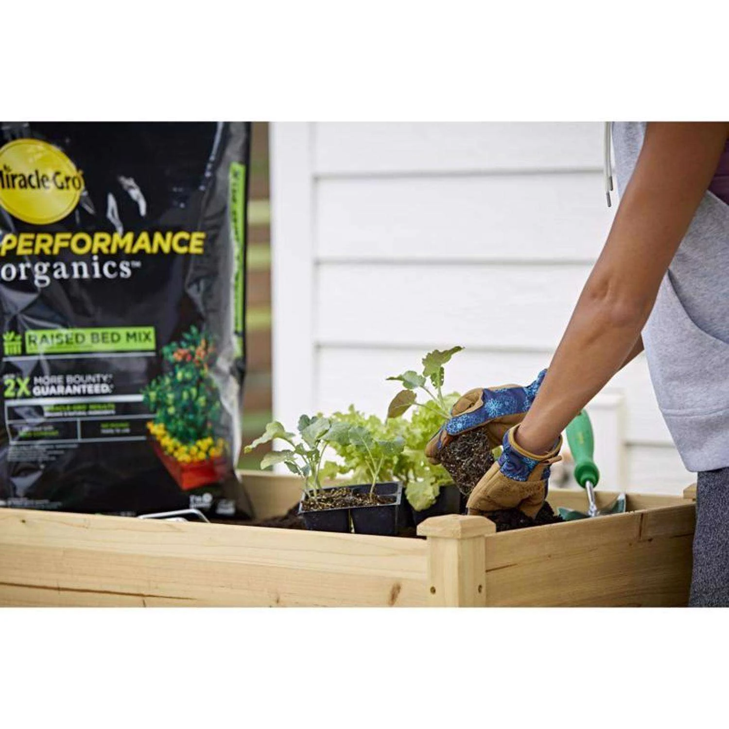 Miracle-Gro Performance Organics Organic All Purpose Raised Bed Soil 1.3 Cu Ft 7 Miracle-Gro Performance Organics Organic All Purpose Raised Bed Soil 1.3 Cu Ft - Image 5