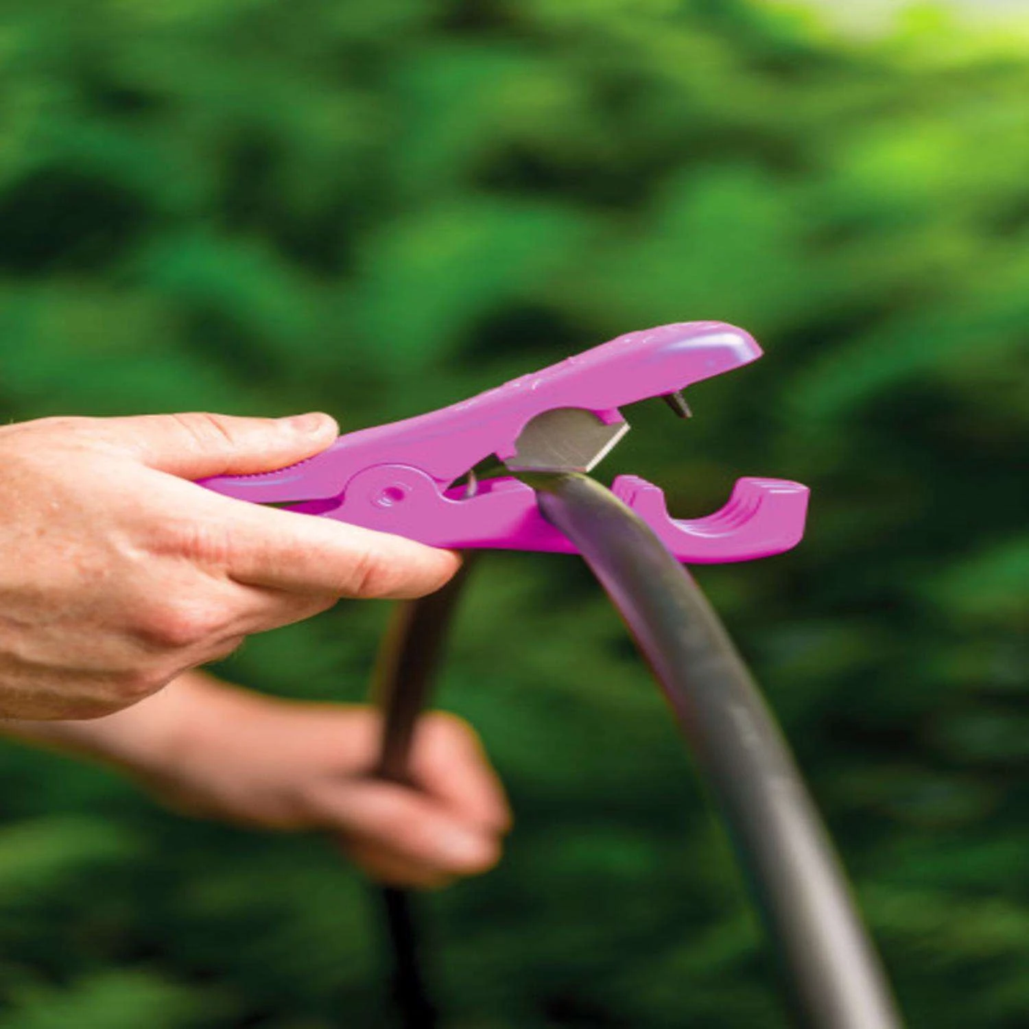 Rain Bird For .866 In. Tubing Drip Tubing Cutter And Punch Tool 8.4 In. H 1 Pk 4 Rain Bird For .866 In. Tubing Drip Tubing Cutter And Punch Tool 8.4 In. H 1 Pk - Image 2