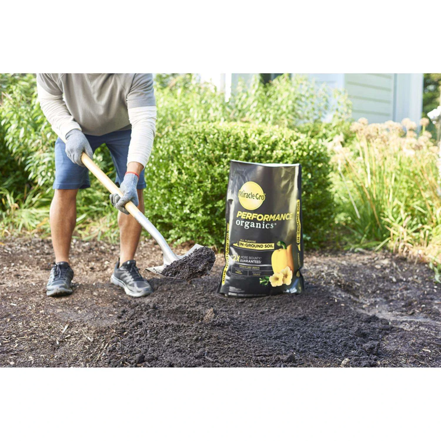 Miracle-Gro Performance Organics Organic All Purpose In-Ground Soil 1.3 Cu Ft 7 Miracle-Gro Performance Organics Organic All Purpose In-Ground Soil 1.3 Cu Ft - Image 5