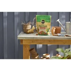 Miracle-Gro Granules Tomato Plant Food 3 Lb 14 Miracle-Gro Granules Tomato Plant Food 3 Lb -ORBIT || ACE || TORO Shop 8d1426d3 1561 40ad 90ac 6a47a15999c4