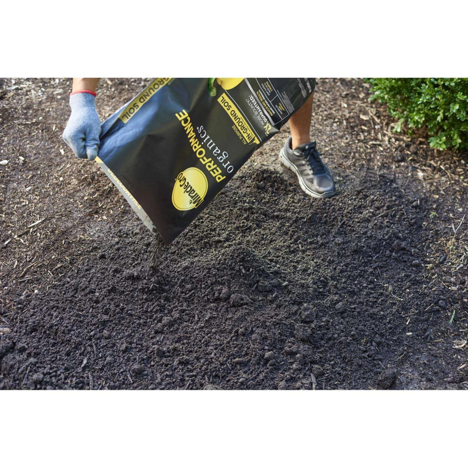 Miracle-Gro Performance Organics Organic All Purpose In-Ground Soil 1.3 Cu Ft 10 Miracle-Gro Performance Organics Organic All Purpose In-Ground Soil 1.3 Cu Ft - Image 8