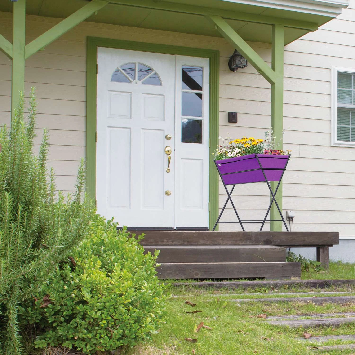 VegTrug Poppy Go 31.1 In. H X 25.5 In. W Steel 15.7 Planter Green 5 VegTrug Poppy Go 31.1 In. H X 25.5 In. W Steel 15.7 Planter Green - Image 3